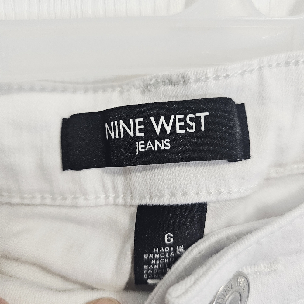 Nine West Women's White Crop Jeans - Picture 3 of 5